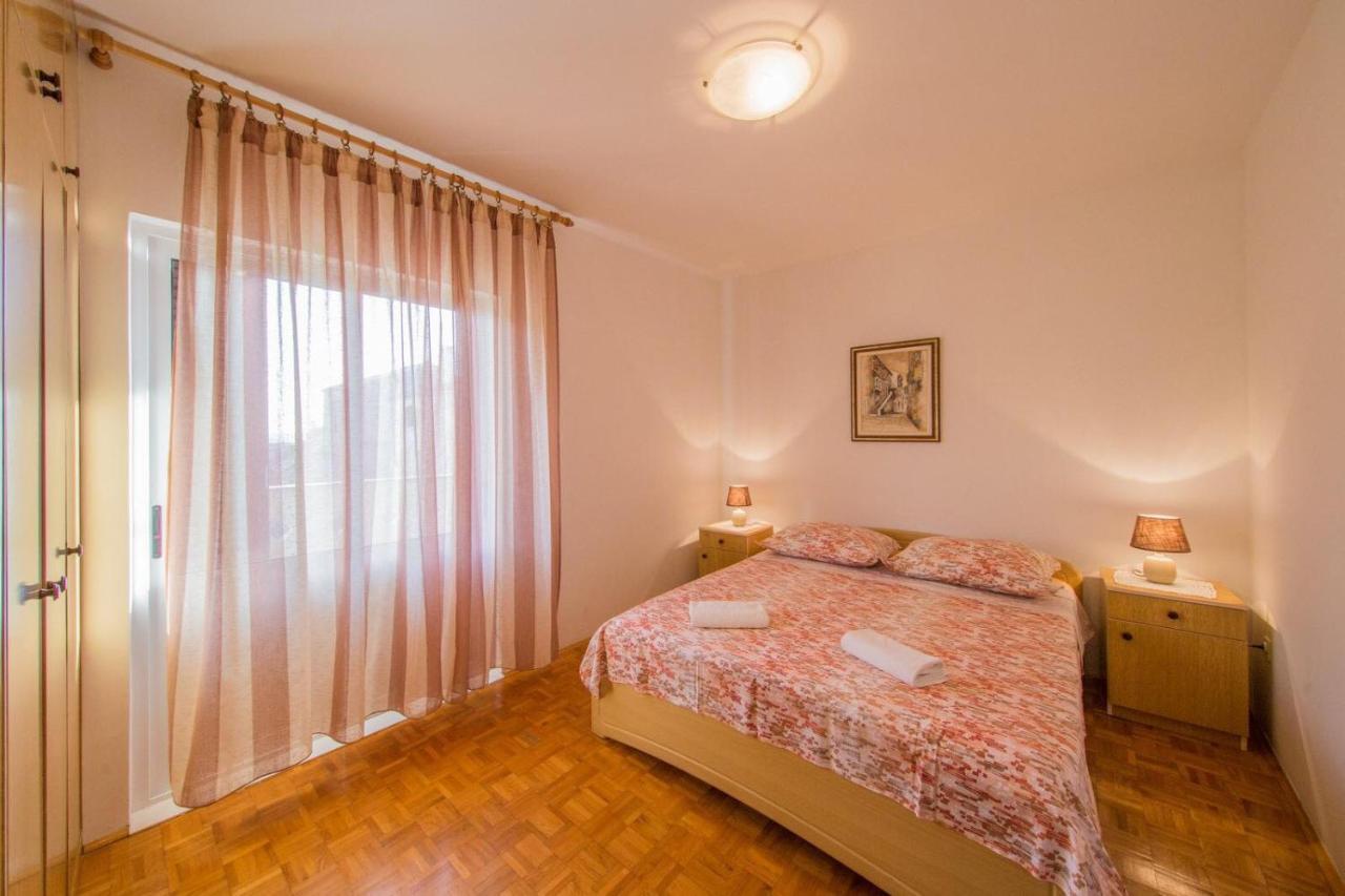 Apartmani Katija Komiža المظهر الخارجي الصورة